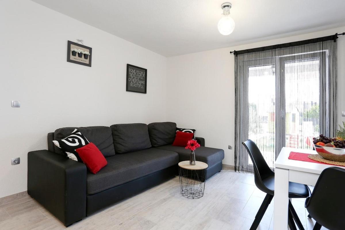 Villa Fides With Private Pool, Garden And Sea View Kastel Novi Exterior photo